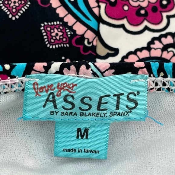 Love Your Assets Spanx One-Piece Swimsuit Halter Neck Chain Detail Paisley | M - Picture 4 of 9